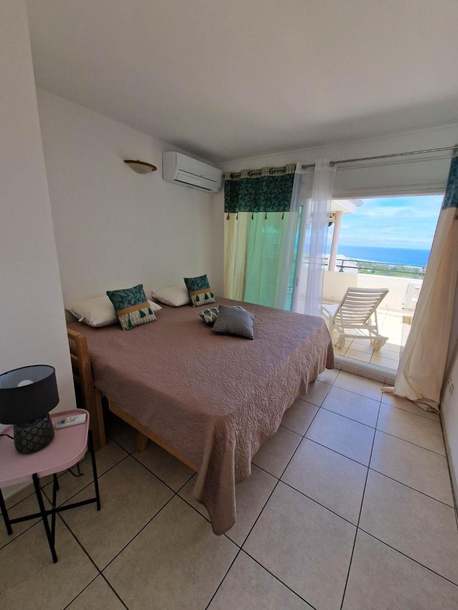 Appartement Villa Sur Le Toit, Vue Mer Saint-Gilles-les Bains Ngoại thất bức ảnh
